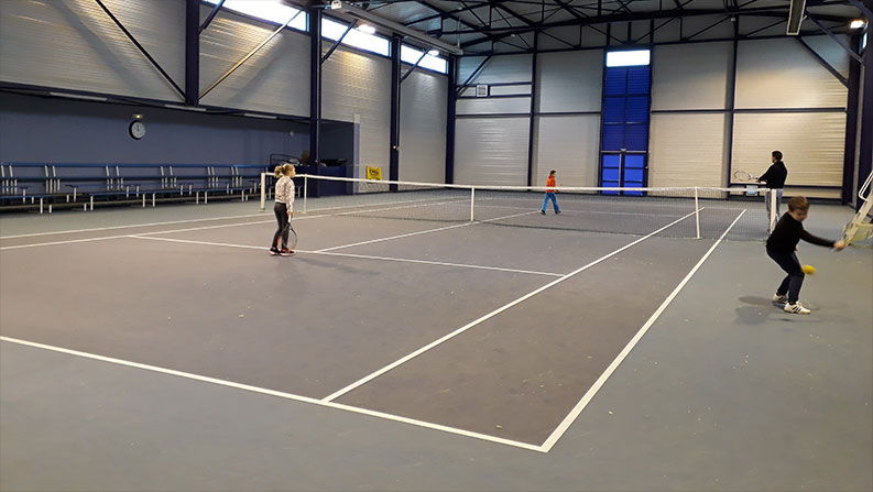 Crissey Tennis Club (CTC) - Un court couvert en résine